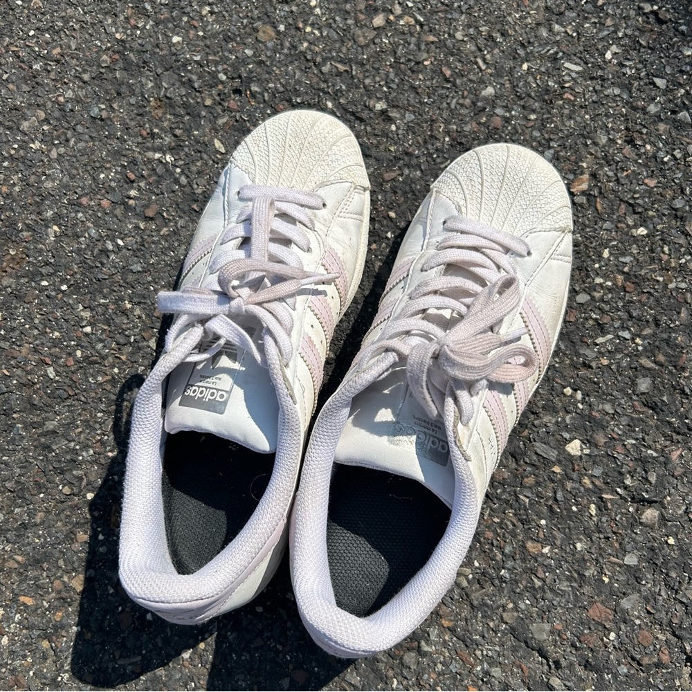purple lilac adidas superstars